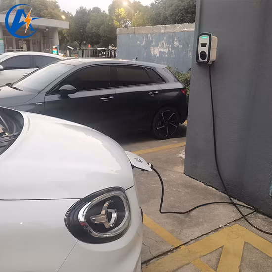 Caricatore EV veloce integrato CC/CA da 122 kW, tre connettori CCS2, Chademo e Type2 per veicoli elettrici